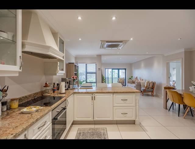 2 BEDROOM APARTMENT FOR SALE IN ESSENWOOD
